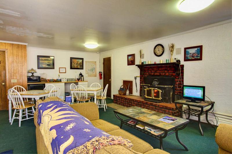 Margaretville Motel Bagian luar foto